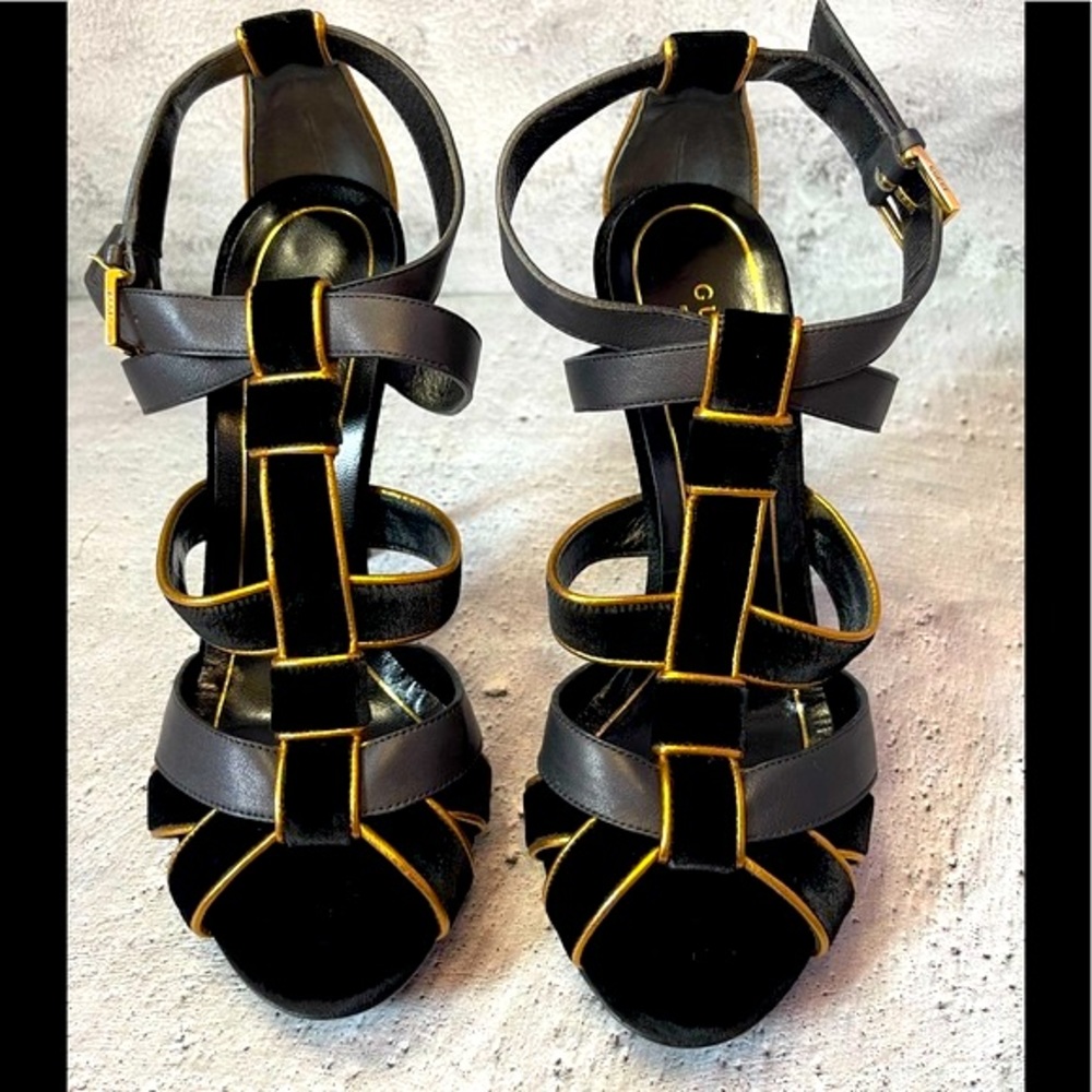 Gucci Malika Velvet Gladiator Heels (9.5)